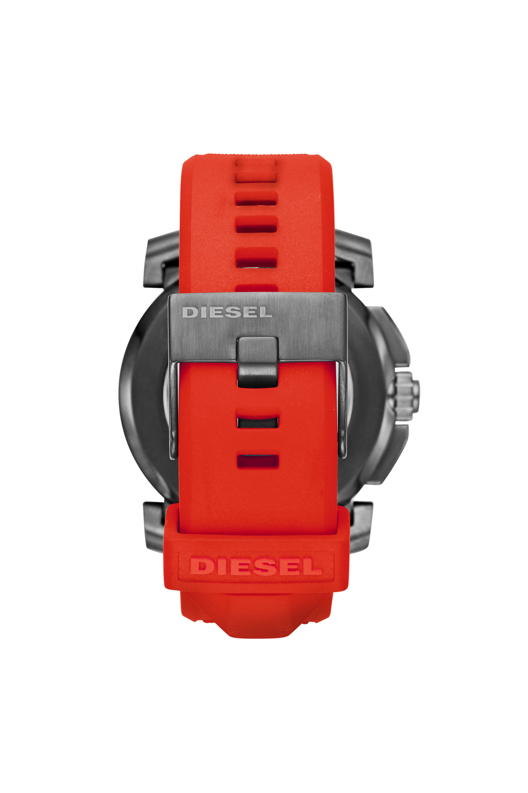 DT1005, Red