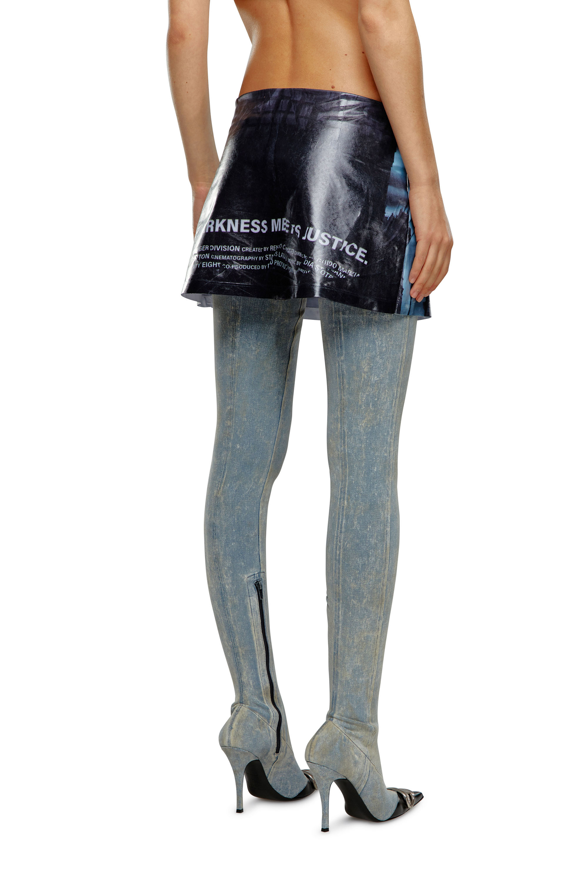 Diesel - O-HUNT, Woman's Short skirt with poster print in Red/Blue - 4