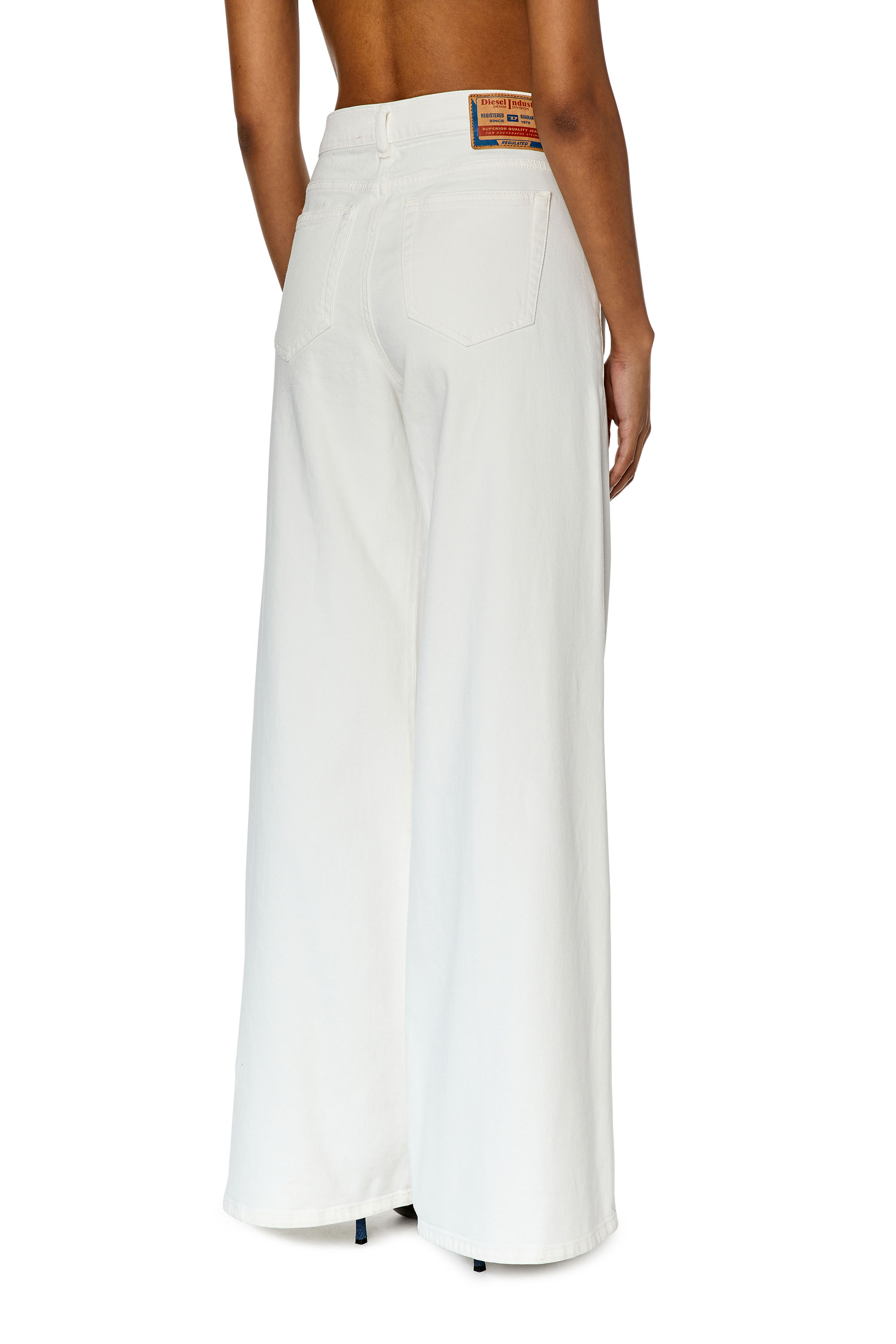 Diesel - Woman's Flare Jeans 1978 D-Akemi 09D63, White - 4