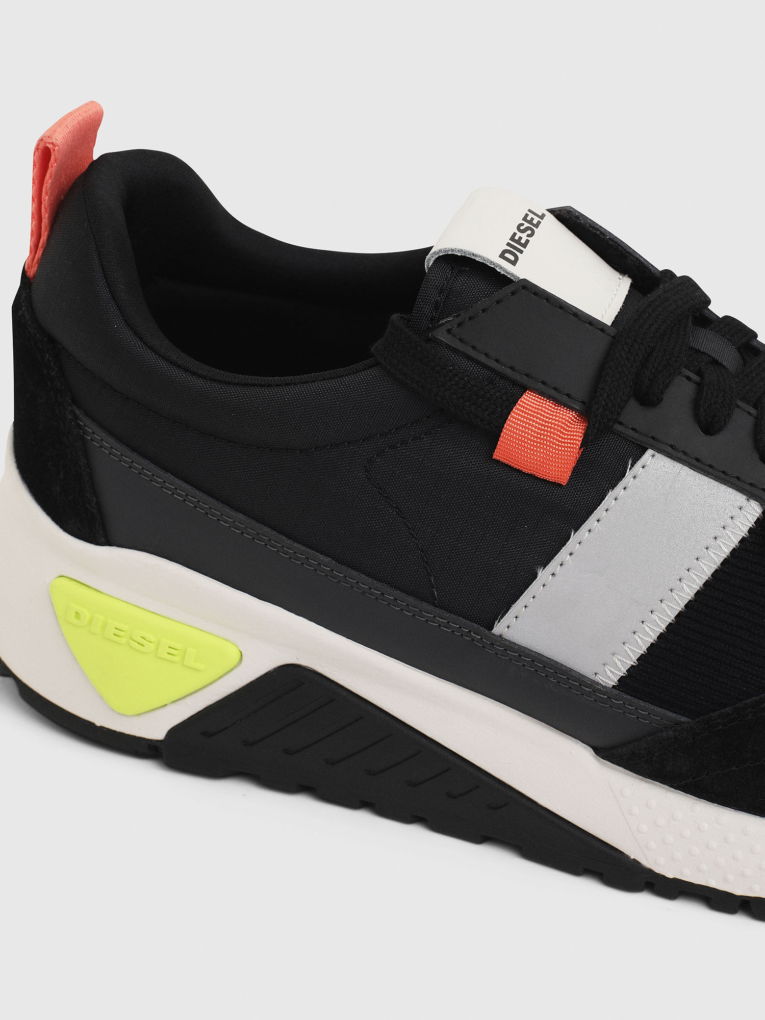 Diesel - S-KB LOW RUN, Man's Sneakers in ripstop nylon and suede in Black - 4