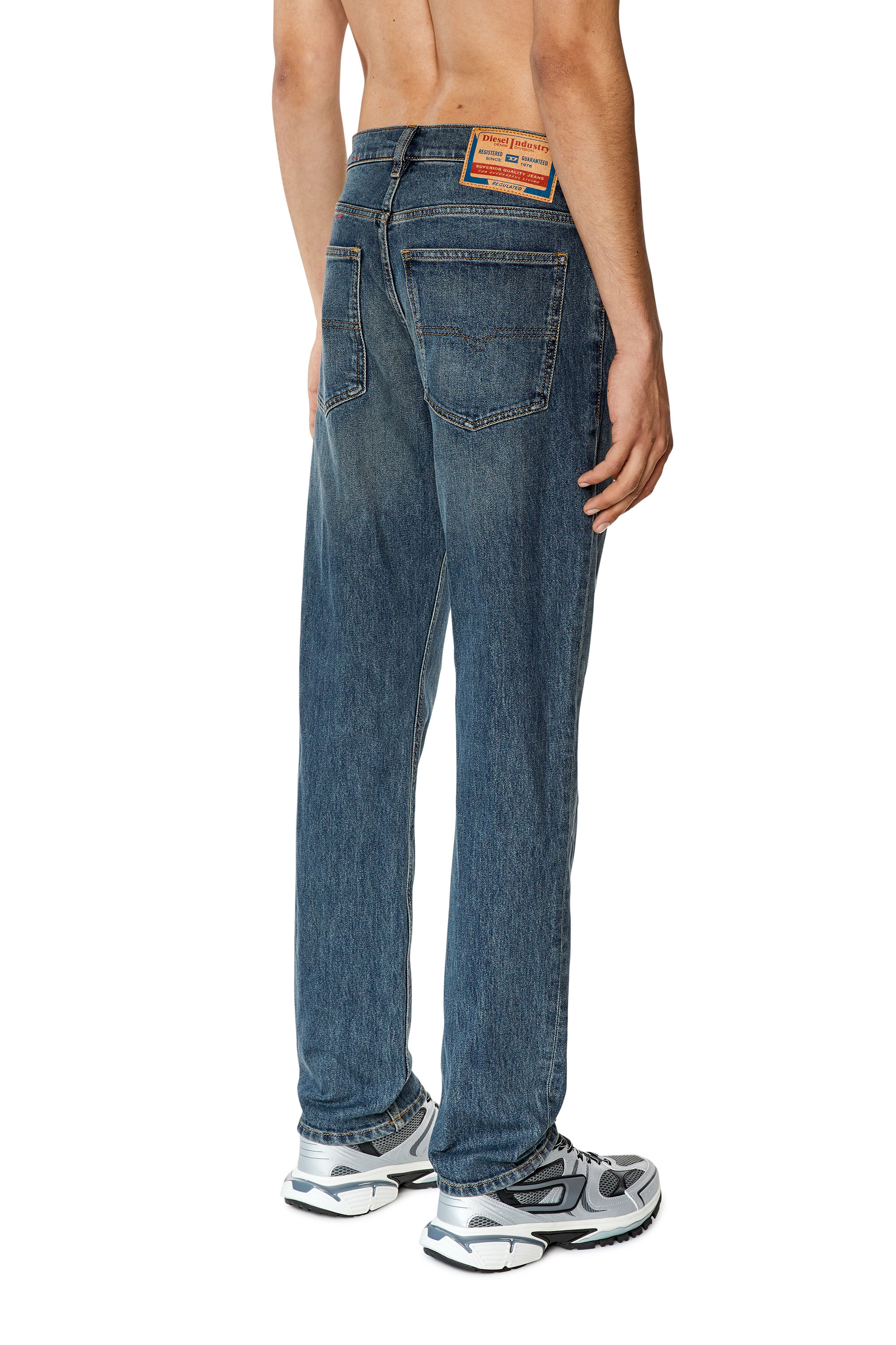 Diesel - Straight Jeans 1995 D-Sark 09F74, Man's Straight Jeans - 1995 D-Sark in Medium blue - 4