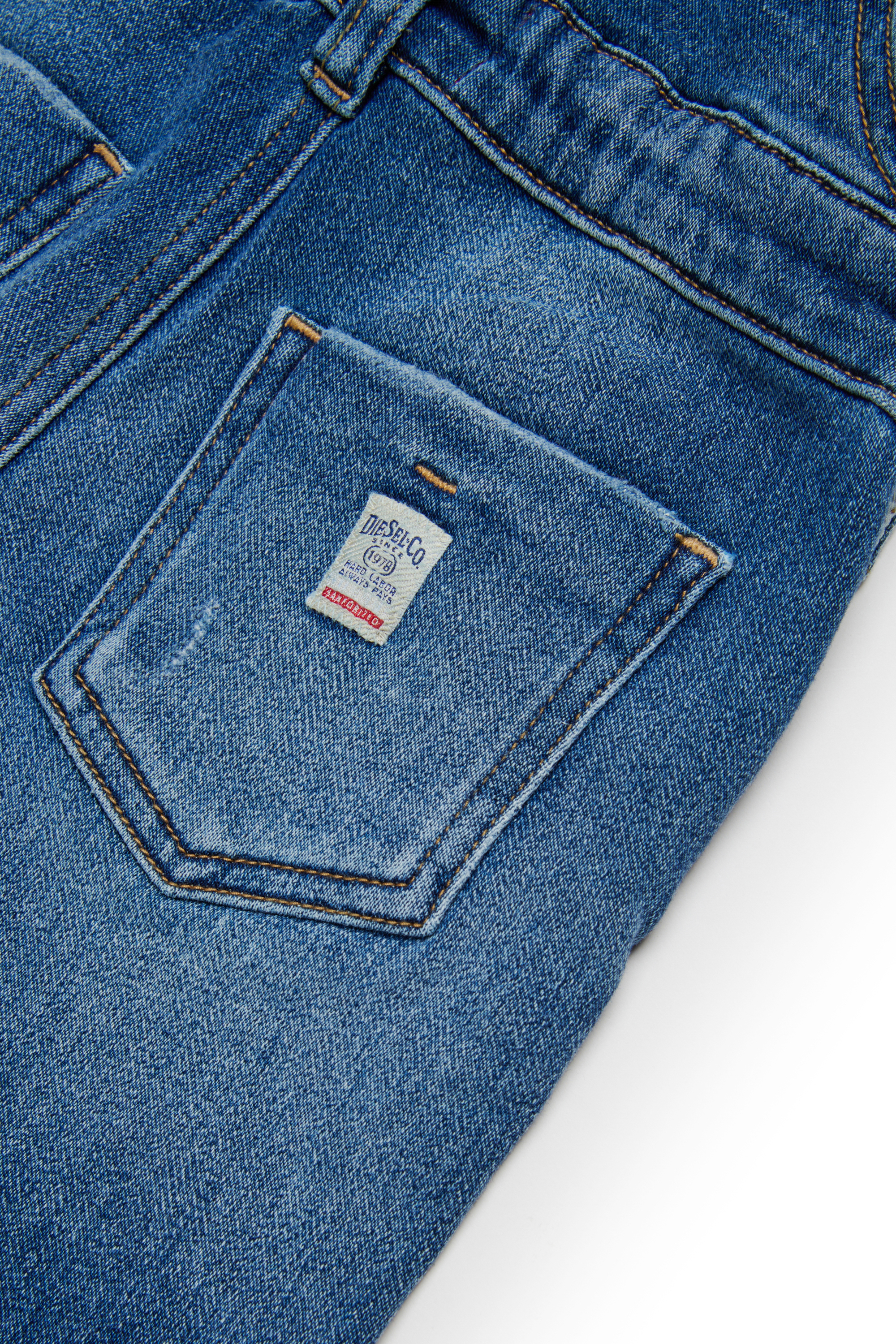 JARRIB JJJ, Medium blue