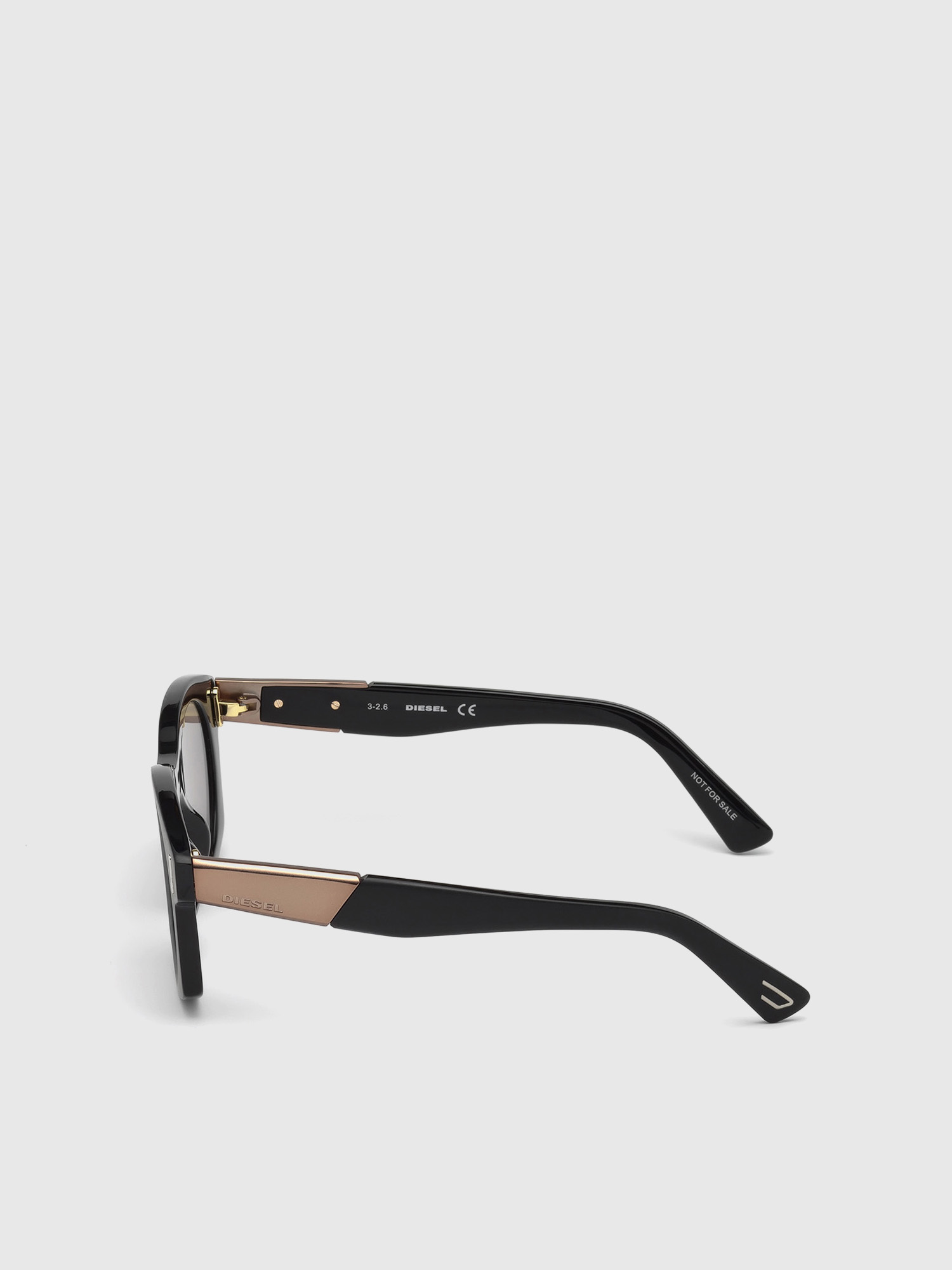 DL0226, Black