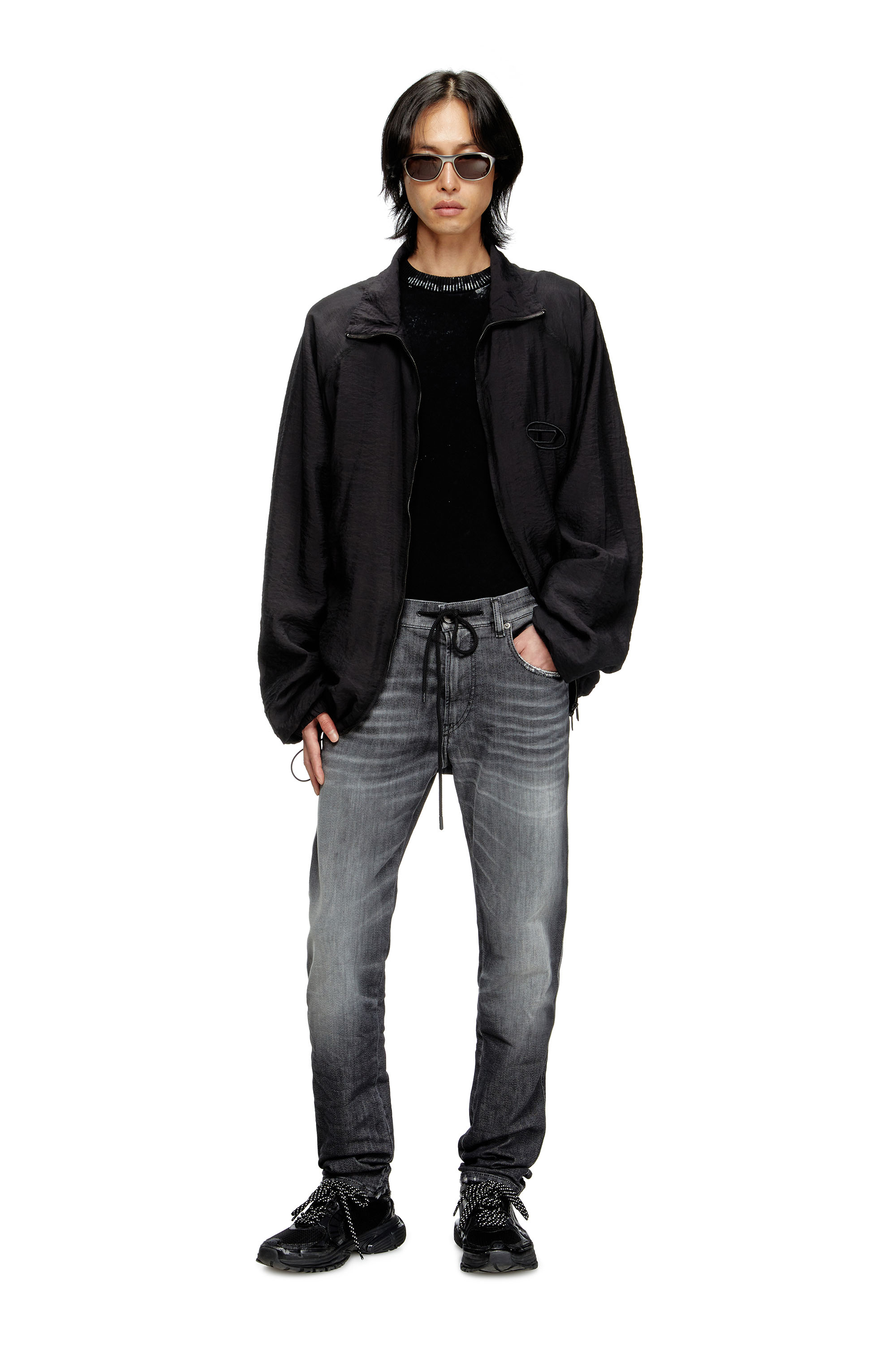 Diesel - Man's Slim 2060 D-Strukt Joggjeans® 09M67, Black/Dark grey - 2