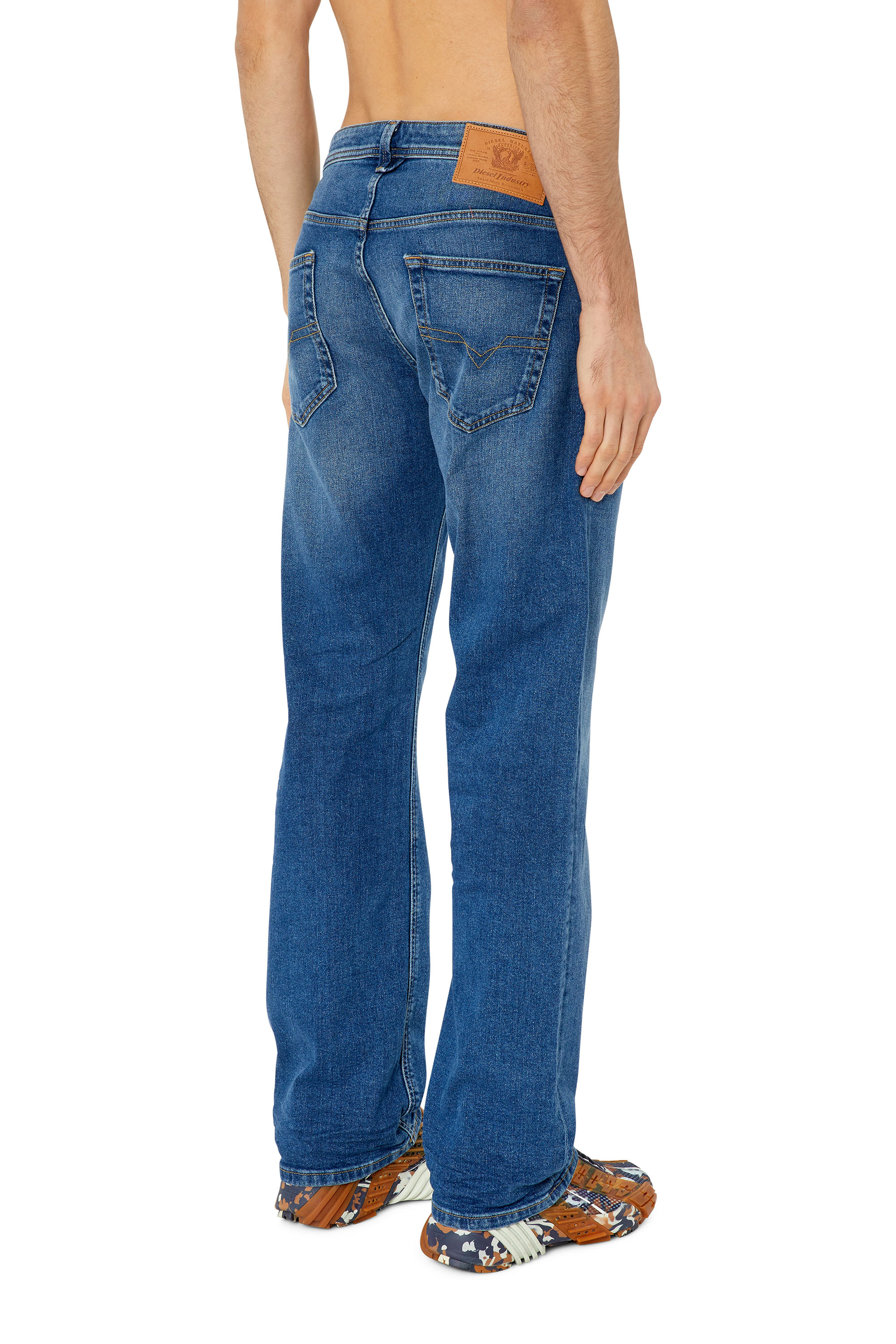 Diesel - Straight Jeans 1985 Larkee E9A80, Man's Straight Jeans - 1985 Larkee in Medium blue - 4