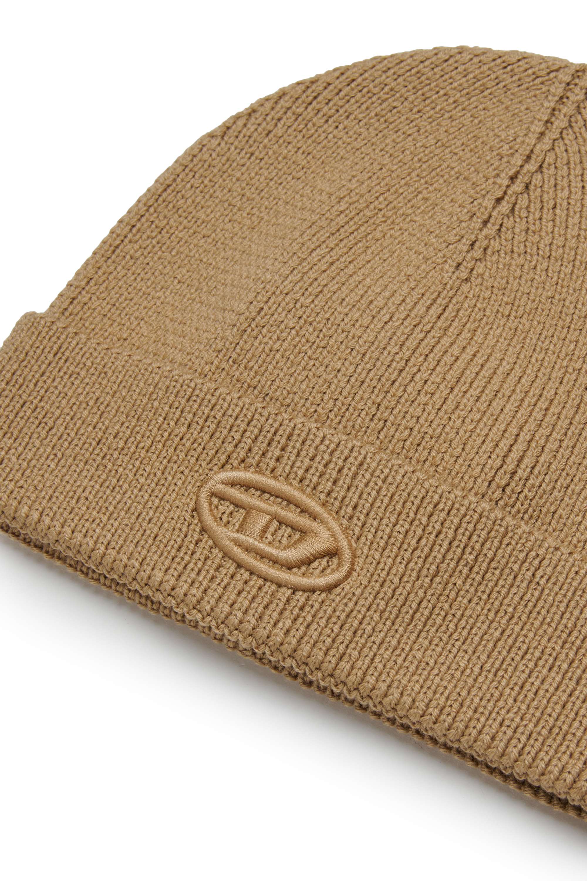 FKCODERFULLYC, Light Brown
