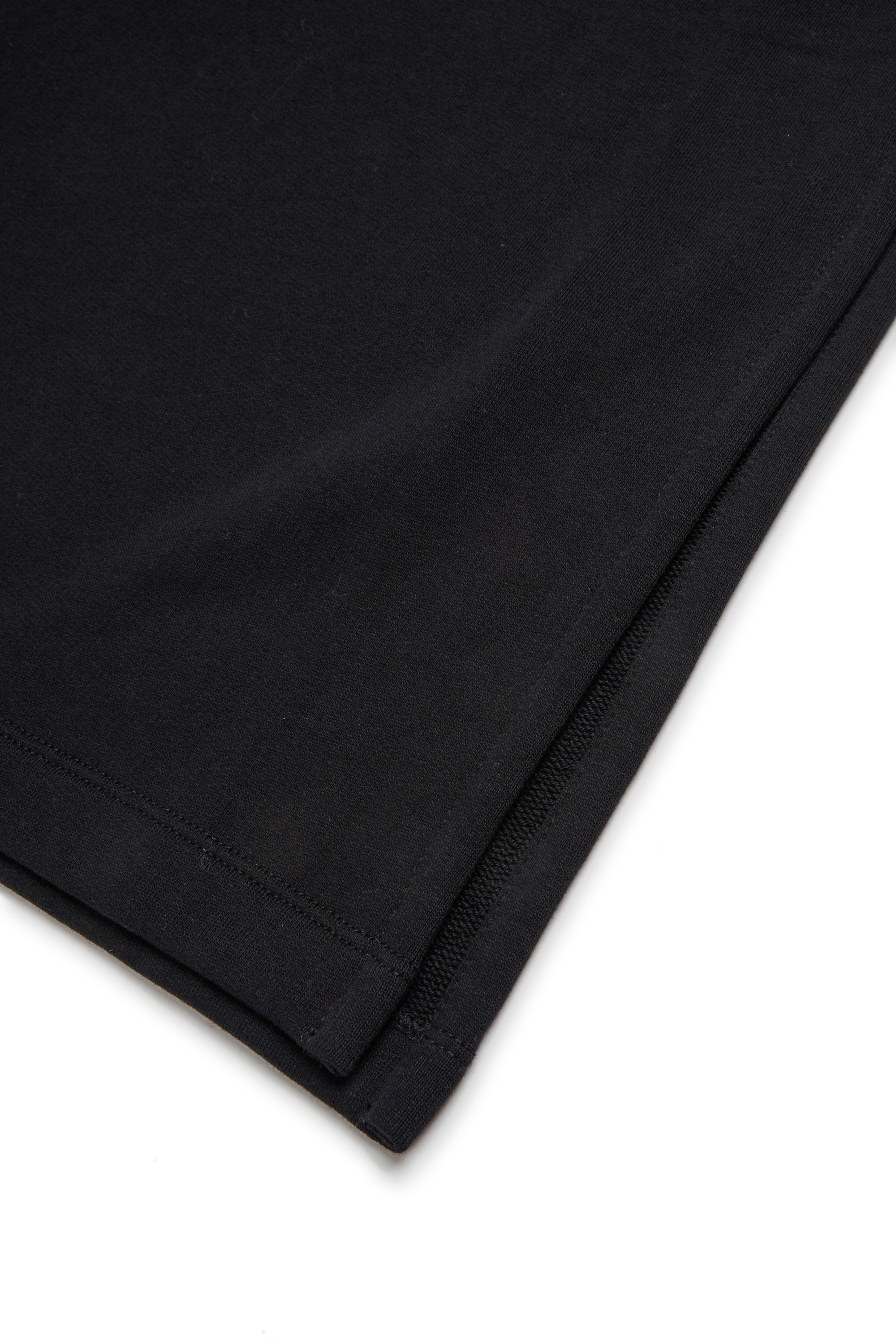 DYLA, Black