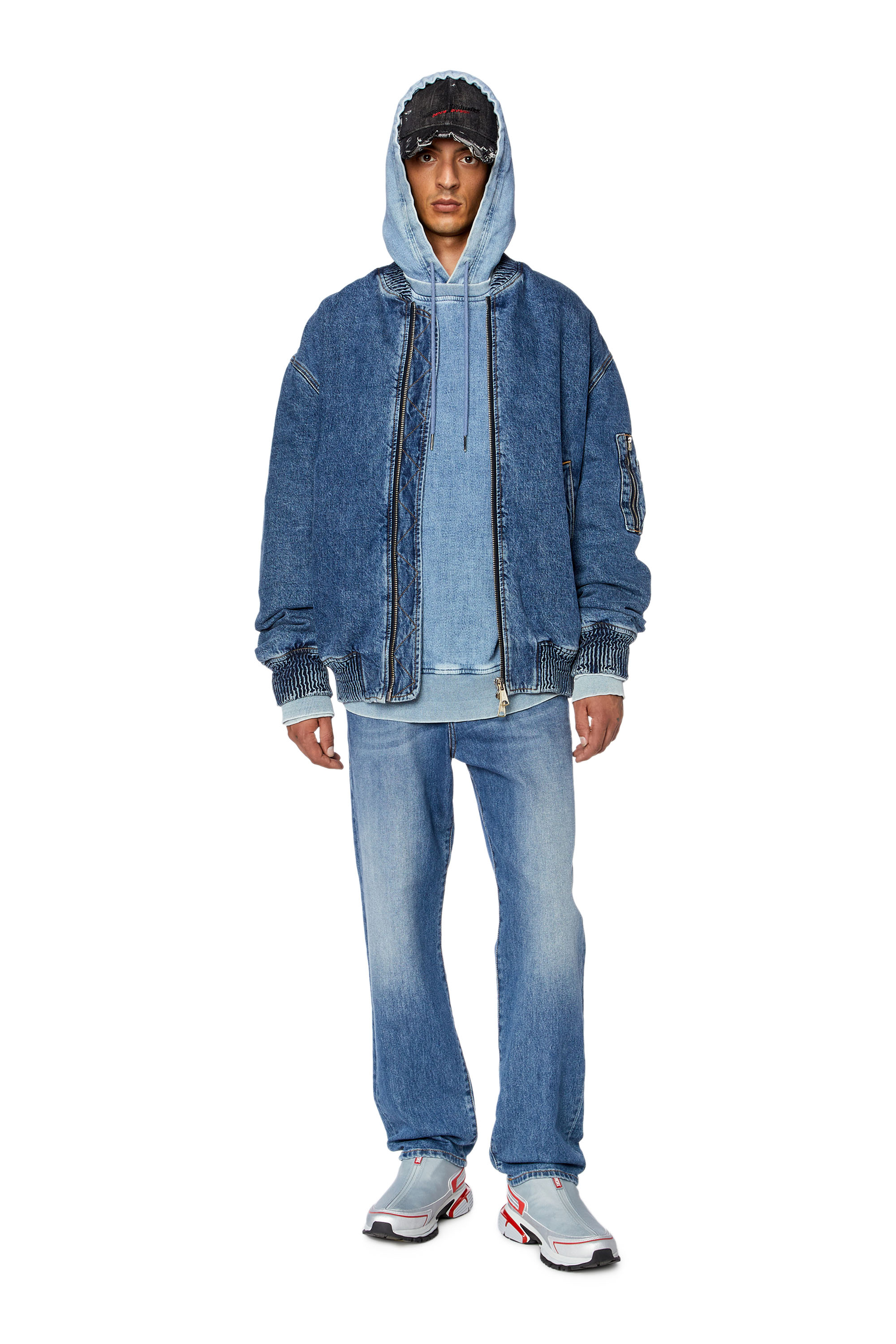 Diesel - Straight Jeans 2020 D-Viker 09F82, Man's Straight Jeans - 2020 D-Viker in Medium blue - 2