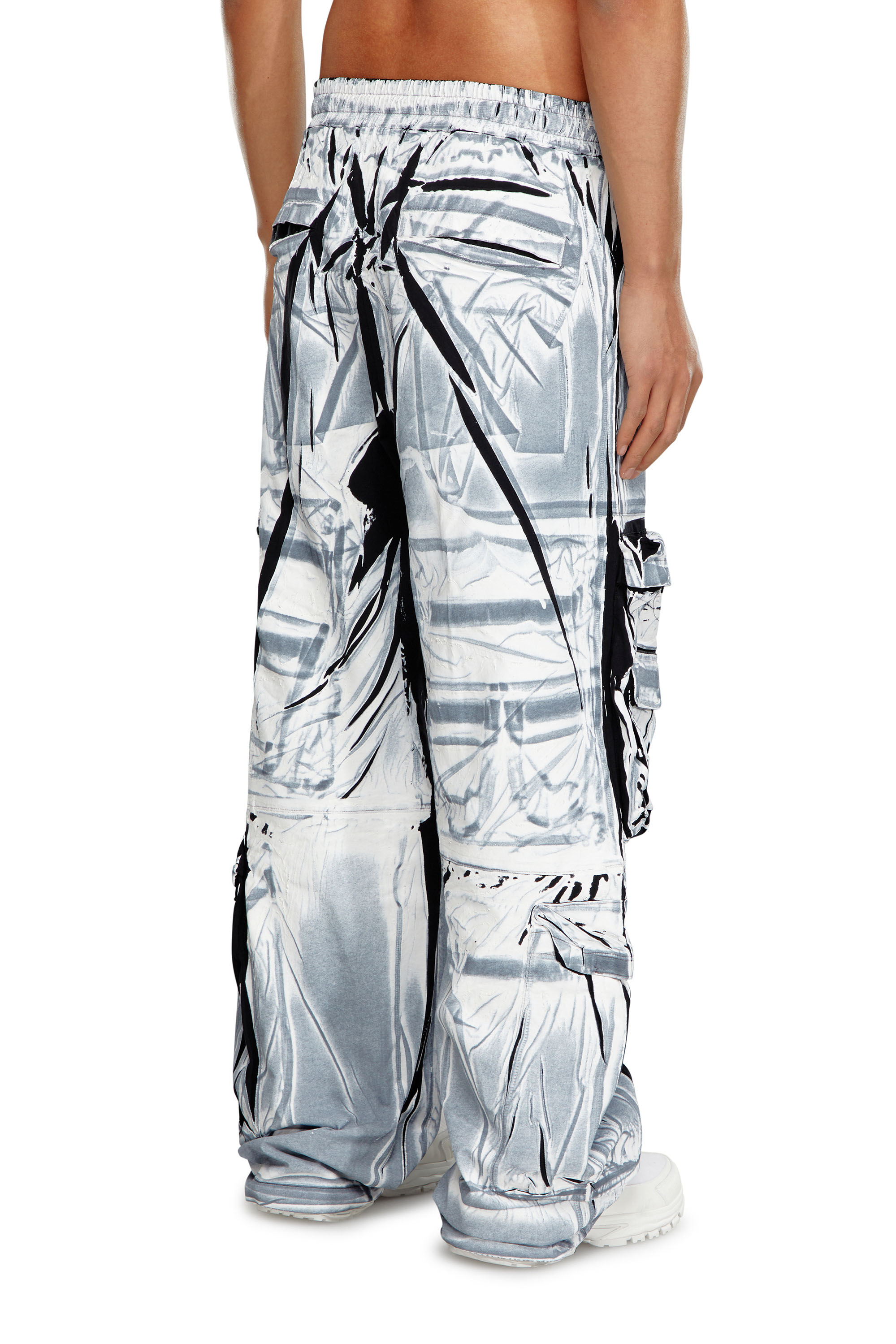 Diesel - P-GARCIA, Man's Chalky cargo pants with logo patches in Blue/White - 4