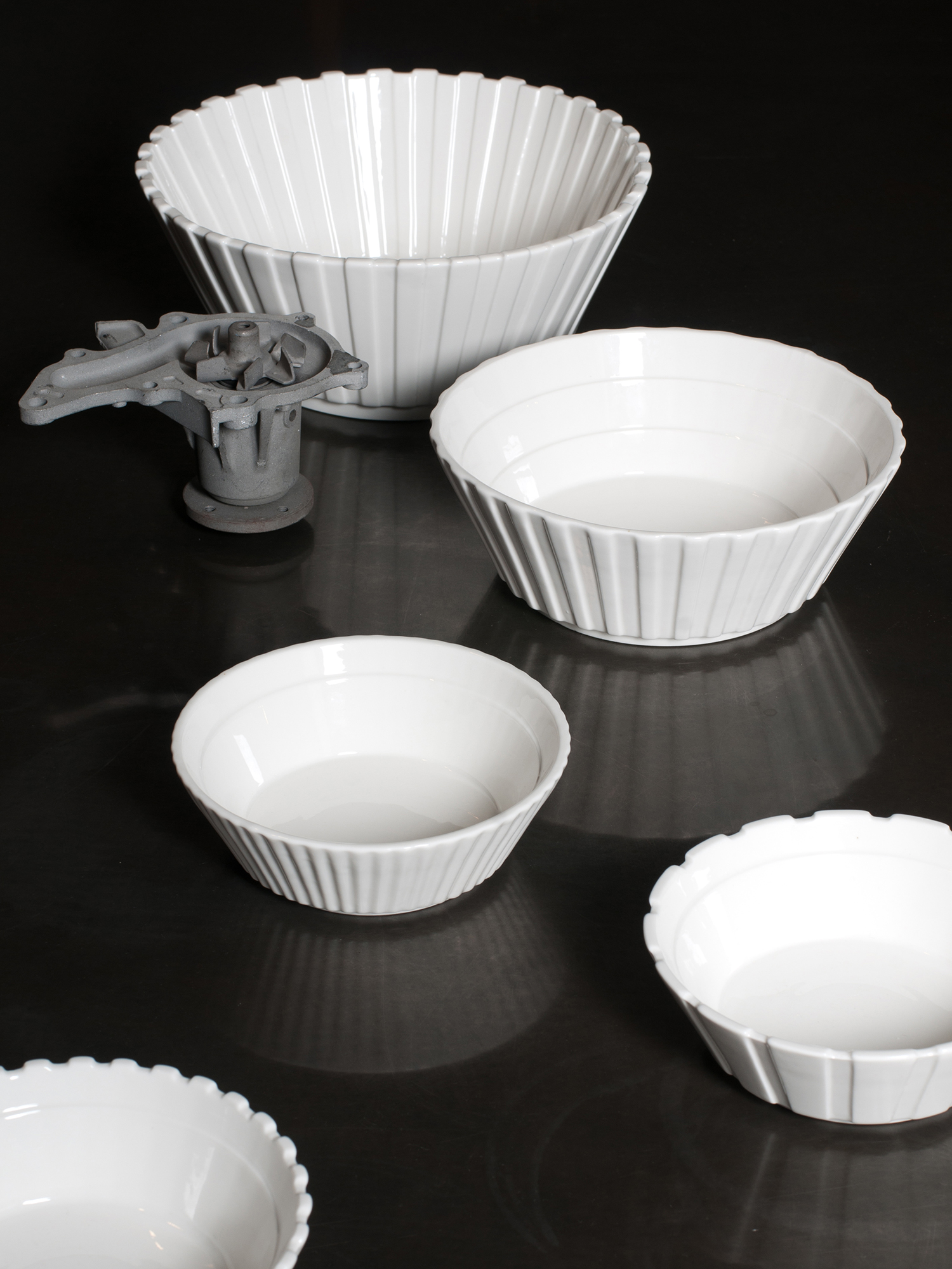 Diesel - 10984 MACHINE COLLEC, Unisex's Porcelain fruit bowl, ø cm 16,3 / 6.4" in White - 4