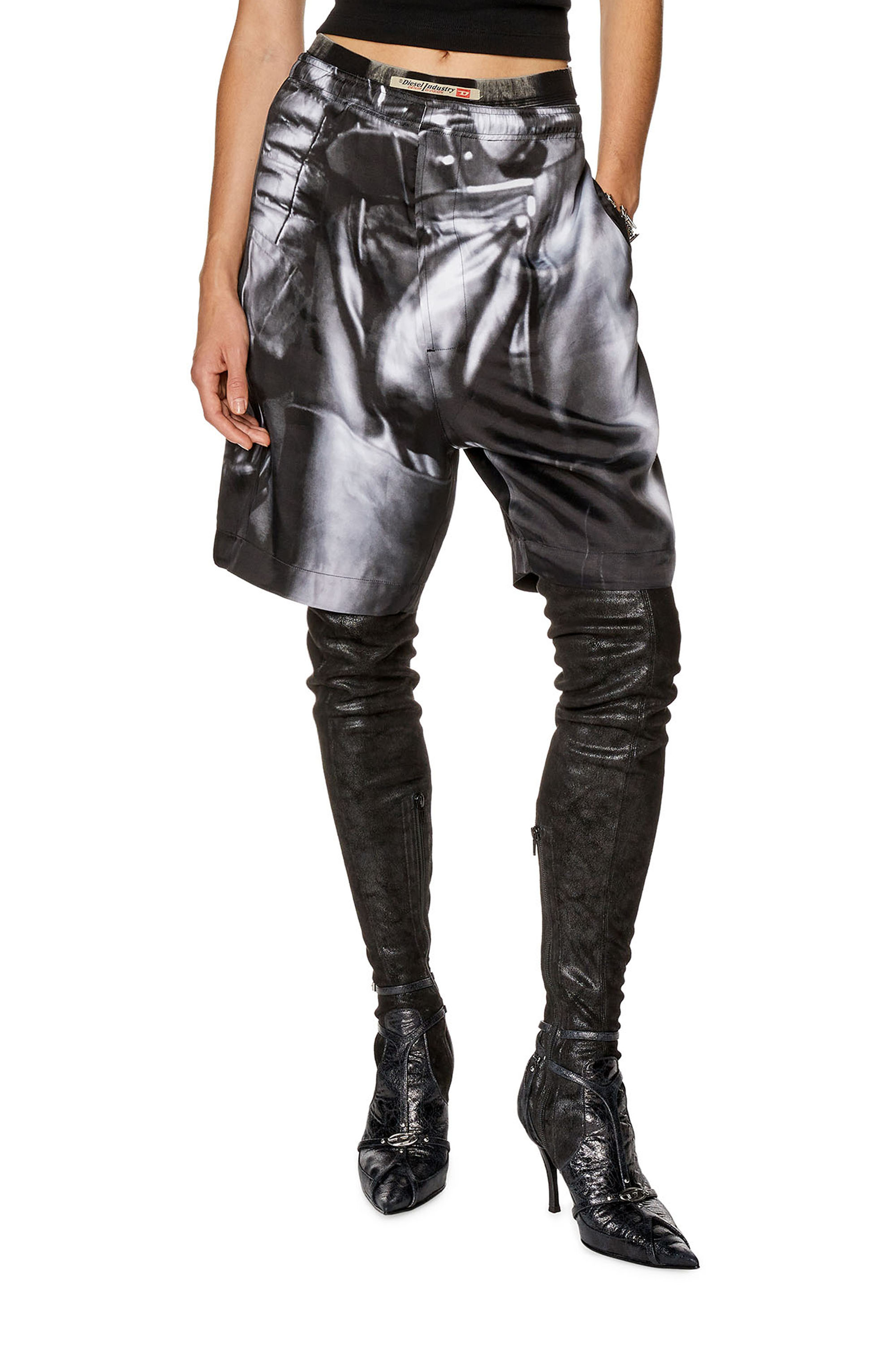 Diesel - PR-P-TOLL-SHO-23, Unisex's Silk satin shorts with black print in Black - 1