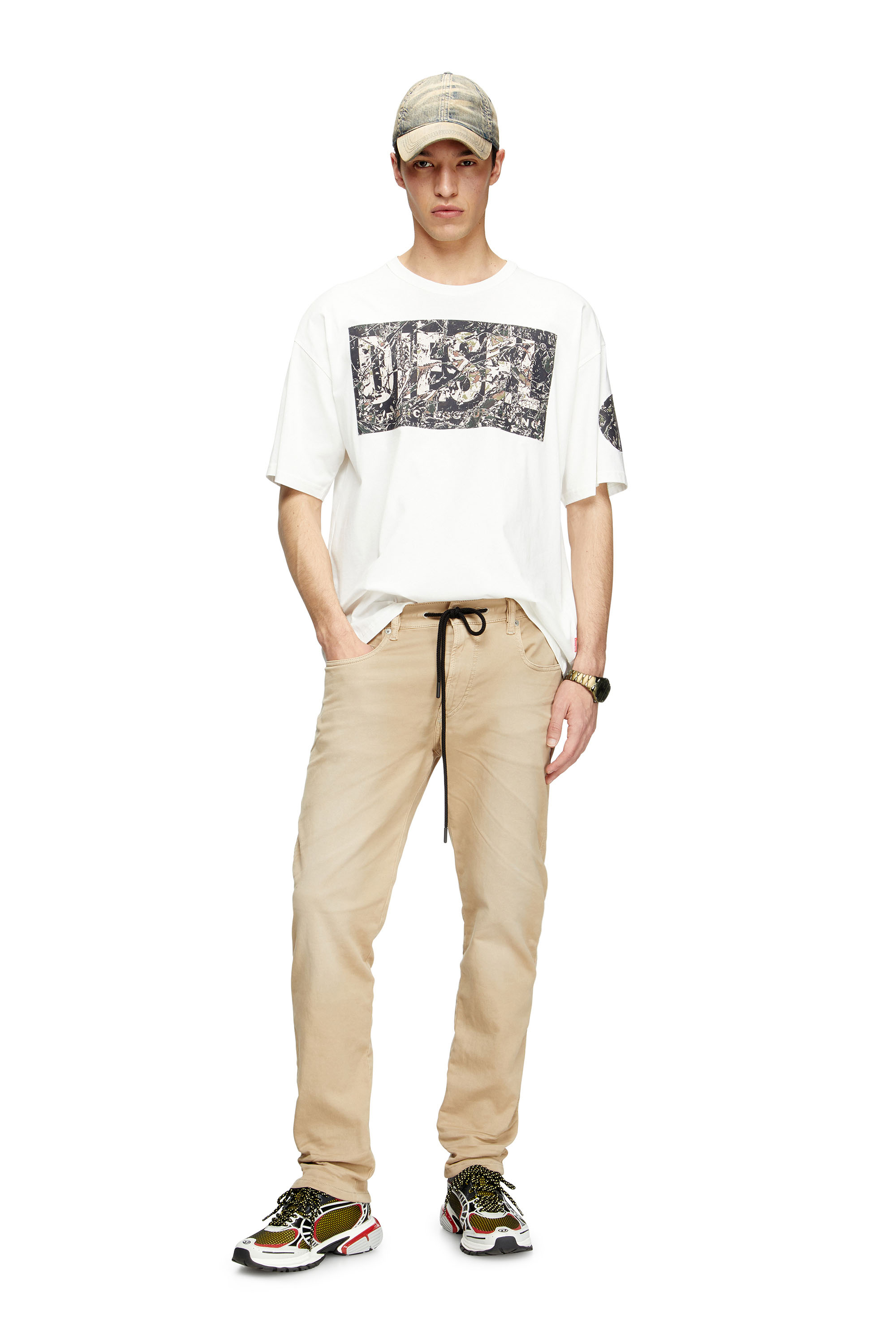 Diesel - Man's Slim 2062 D-Strukt Joggjeans® 0670M, Light Brown - 2
