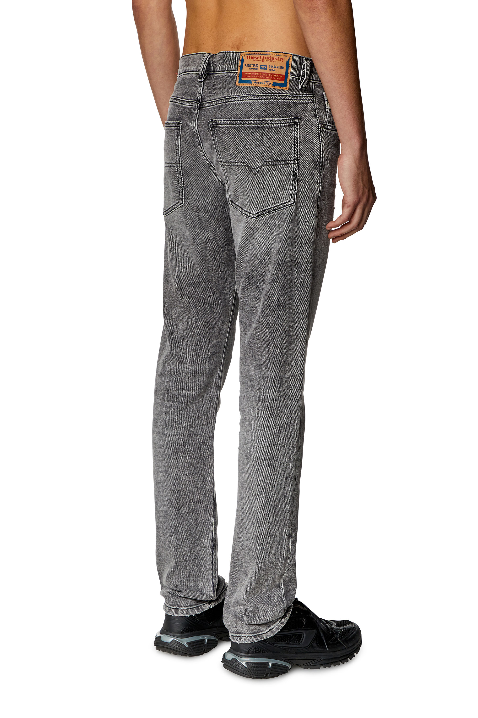 Diesel - Man's Slim Jeans 1995 D-Sark 09H47, Grey - 4
