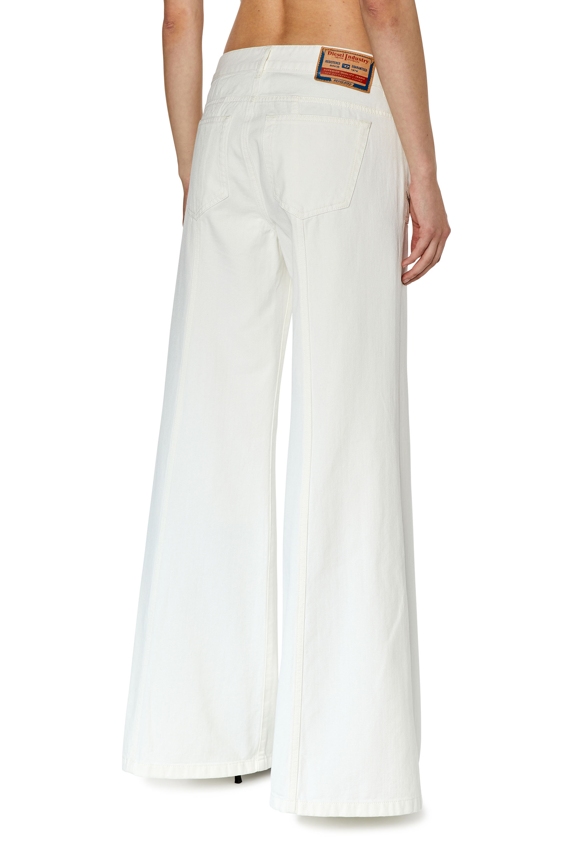 Diesel - Woman's Flare Jeans D-Akii 068JQ, White - 4